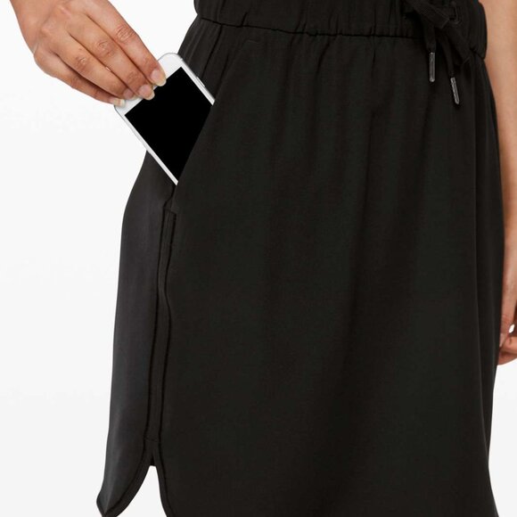 Lululemon On The Fly Skirt Woven in Black, like new! - Picture 2 of 9